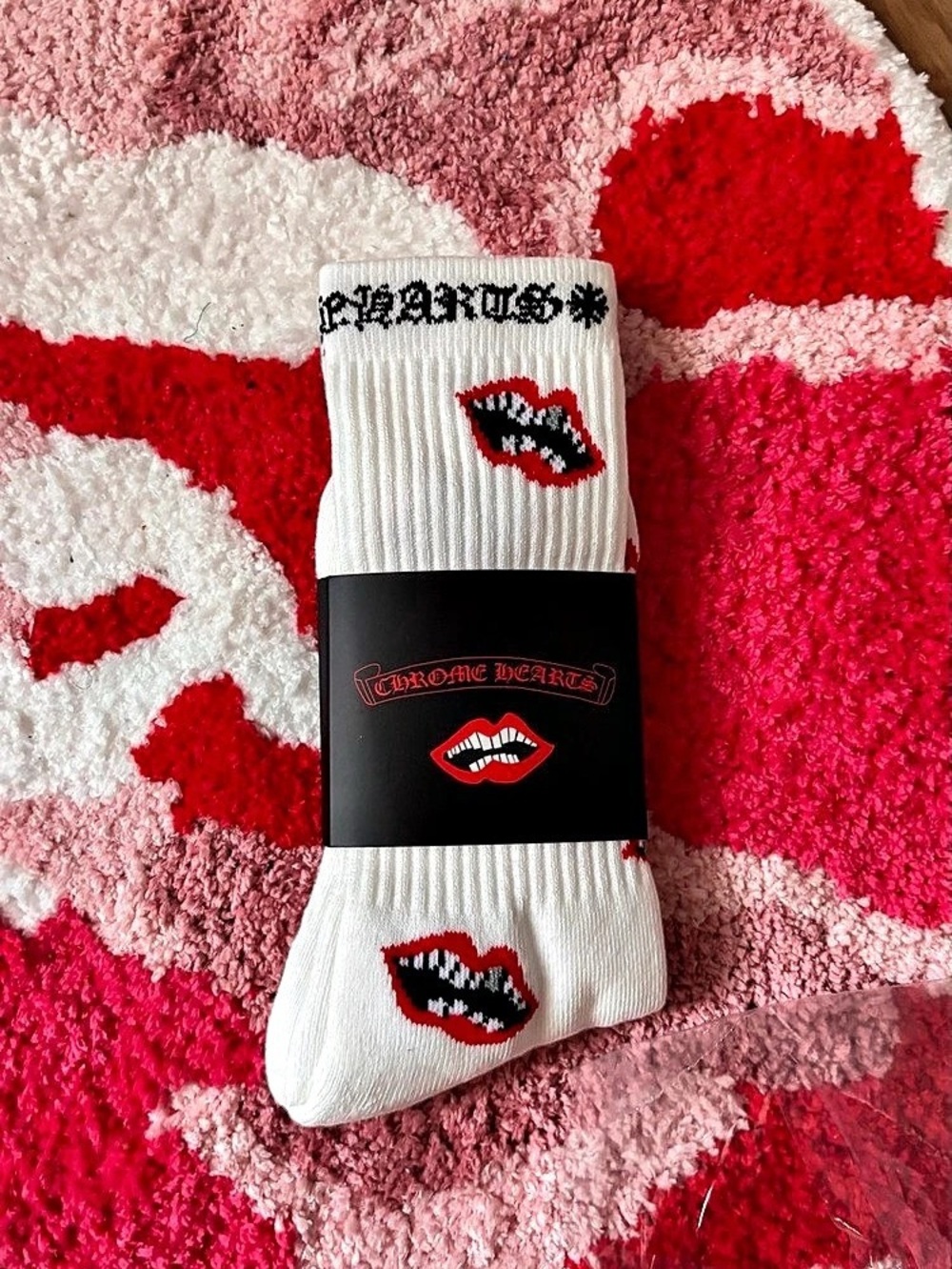 Killer Acid Lip Socks in White & Pink NWT